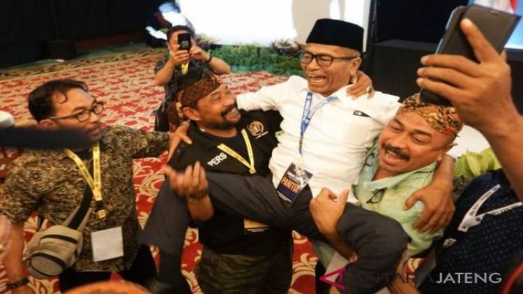 Ketum PWI Minta Wartawan Buat Berita Mendamaikan, Jangan Mengutip Hoaks