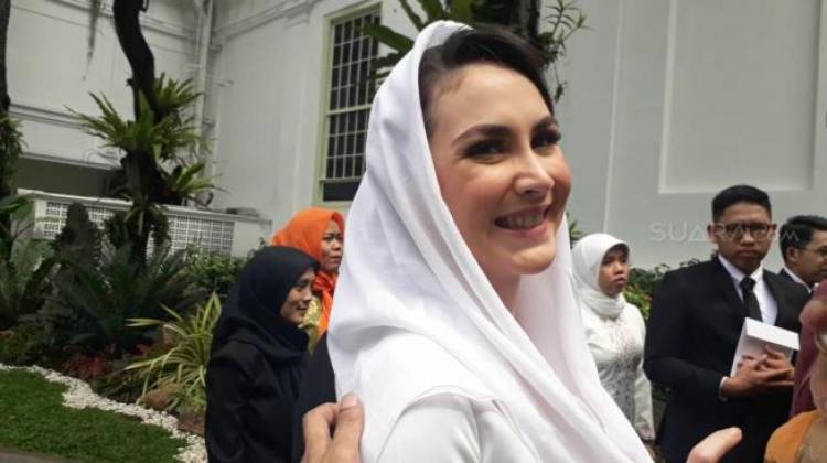 Bangga Jadi Ibu Wagub, Arumi Bachsin "Berdebar " Jadi Ketua Dekranasda Jatim