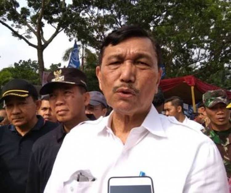 Luhut: Jangan Lagi Naik Mobil Sampai 7 Jam ke Pekanbaru