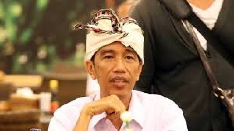 Jokowi : Sampunapi Gatrane? Becik Nggih? Dumogi Rahajeng Sareng Sami