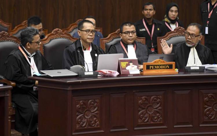 Kuasa Hukum Prabowo Minta MK Adili Kecurangan Pemilu Juga
