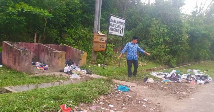 Cek Sampah di Tepi Jalan, Saipullah: TPS Sudah Disiapkan Tapi Buang Sembarangan