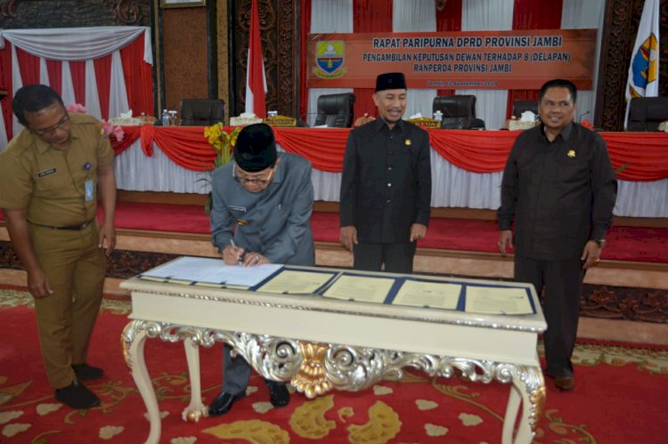 Gubernur: 8 Perda Baru Semoga Mendukung Tercapainya Jambi Tuntas