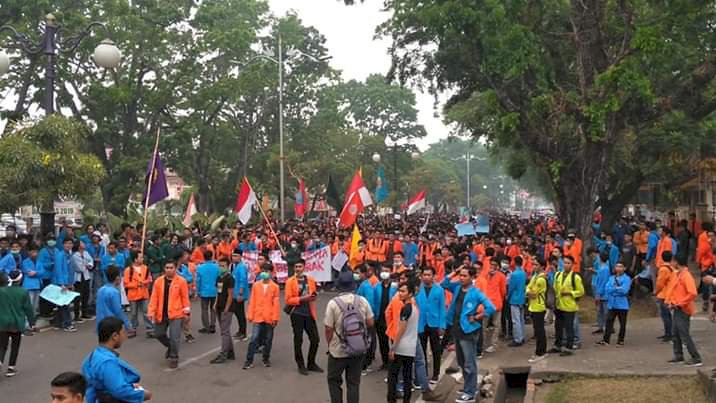 Ribuan Aliansi Mahasiswa Jambi Gelar Demonstrasi, Ini Delapan Tuntutannya!
