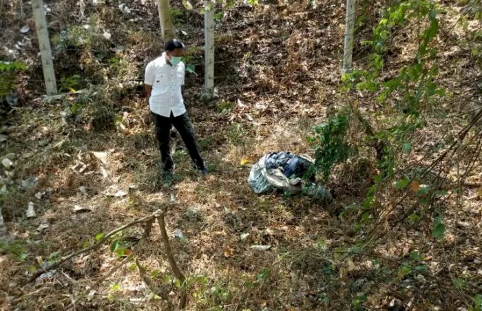 MISTERIUS! Polisi Selidiki Kasus Jasad Wanita Terbungkus Kain Sarung Mobil