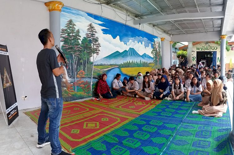 Teater Tonggak Jambi Sukses Roadshow Jelang Pergelaran Tak (Tik) Senja Menjemput