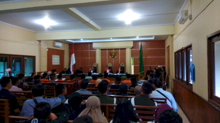 Terdakwa SMB Ramai-ramai Cabut Kuasa Hukumnya & Diganti oleh Era YLBHI