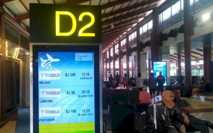 Sriwijaya Air Batalkan Sejumlah Penerbangan, Ratusan Penumpang Terlantar