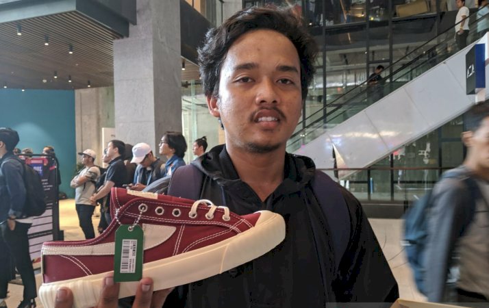 Rela Berdesakan Demi Sepatu "Jadoel" dalam Urban Sneaker Society