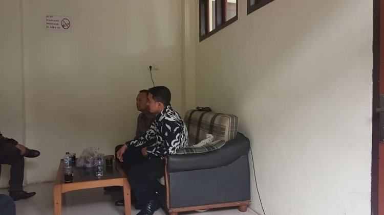 Lagi-lagi Zola Mengecoh Wartawan Tiba di PN Jambi, Ini Kendaraan Digunakan