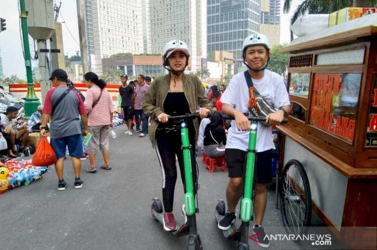 YLKI Desak Pemerintah Anies Atur Skuter Listrik