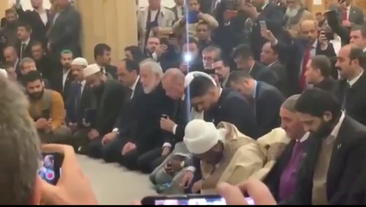 Viral! Video Presiden Erdogan Lantunkan Al-Qur'an Bikin Merinding