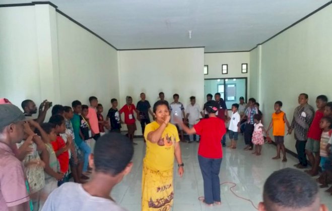 Ibu-Ibu di Papua Mulai Ketagihan Ngelem Aibon