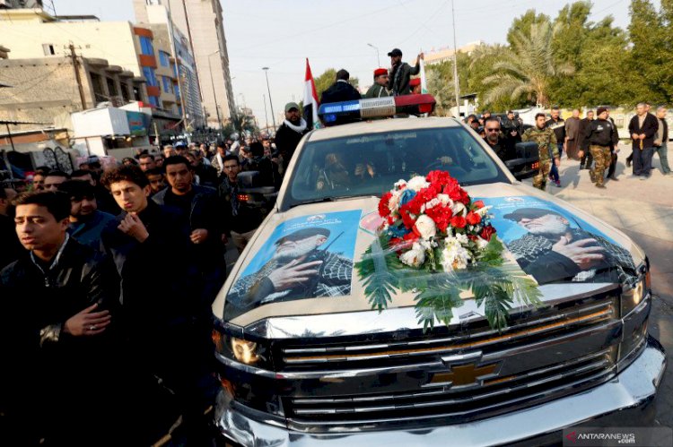 Putra Ali Al-Sistani Sambut Prosesi Pemakaman Soleimani di Najaf