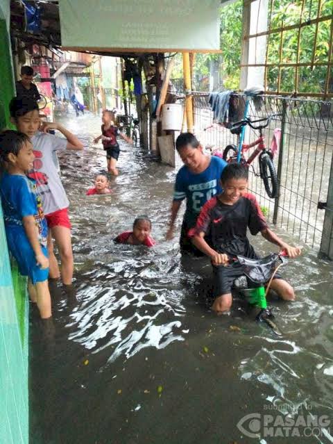 300 Orang Daftar Online Gugat Anies Baswedan Soal Banjir