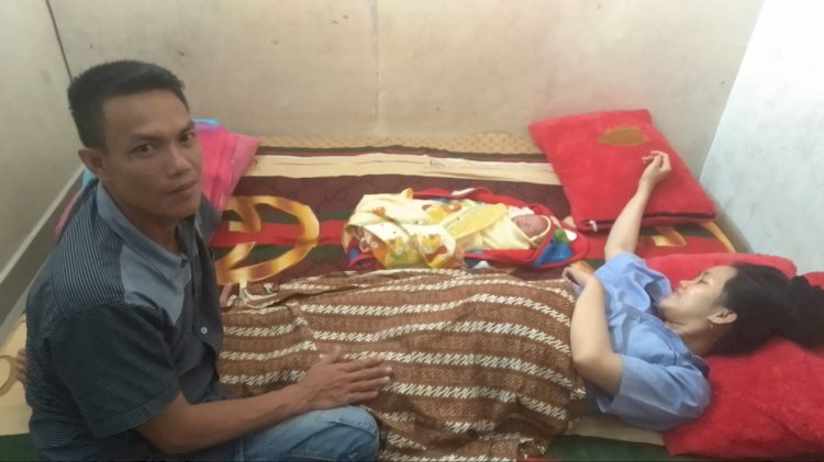 Lahir di Kapal, Bayi Ini Gratis Naik KMP Seumur Hidup