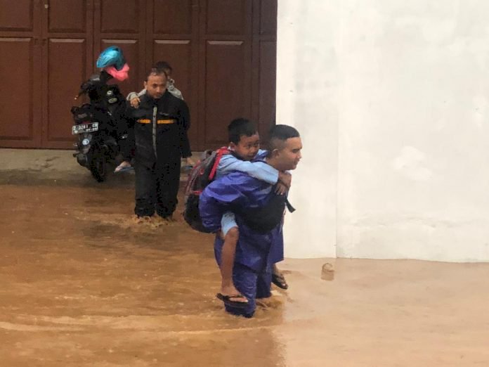 Lapor Pak Gubernur! Banjir Rendam Empat Desa di Jatinangor Sungai Cikeruh Meluap