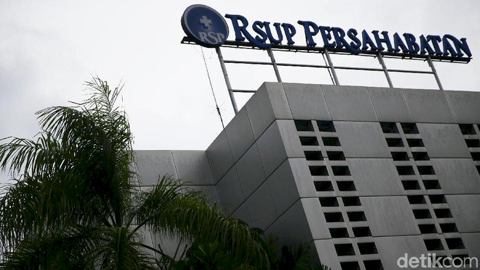 Dokter Handoko, Pria Berusia 80 Tahun yang Ikut Tangani Corona Dirawat ICU RS Persahabatan